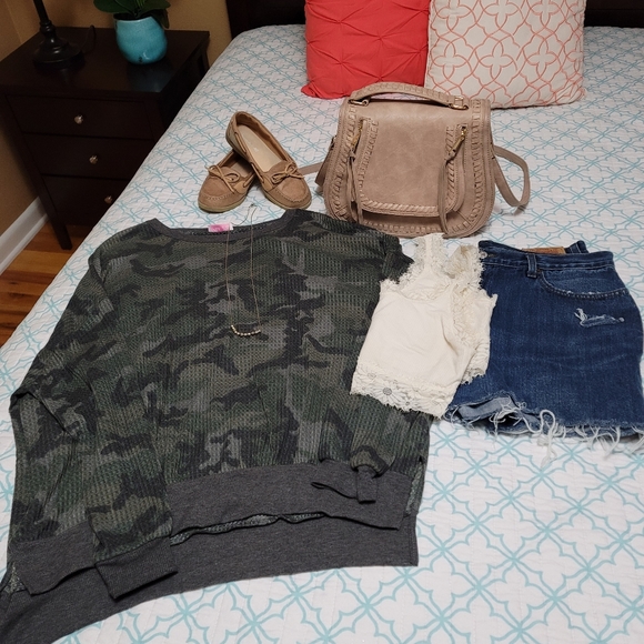 Camo Oversized Longsleeve - Picture 3 of 8